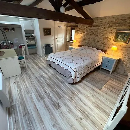 Feriehus Courtyard Cosy Bazoges-en-Pareds