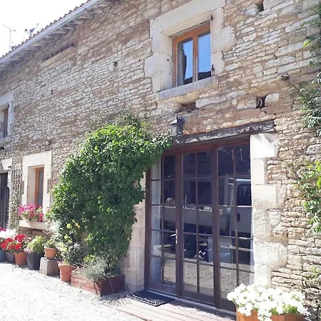 בית נופש Courtyard Cosy Bazoges-en-Pareds