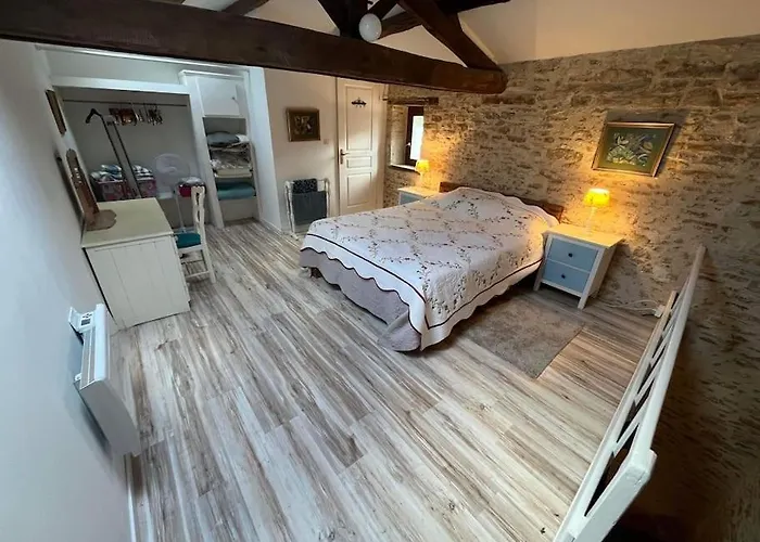 Dom wakacyjny Courtyard Cosy Bazoges-en-Pareds